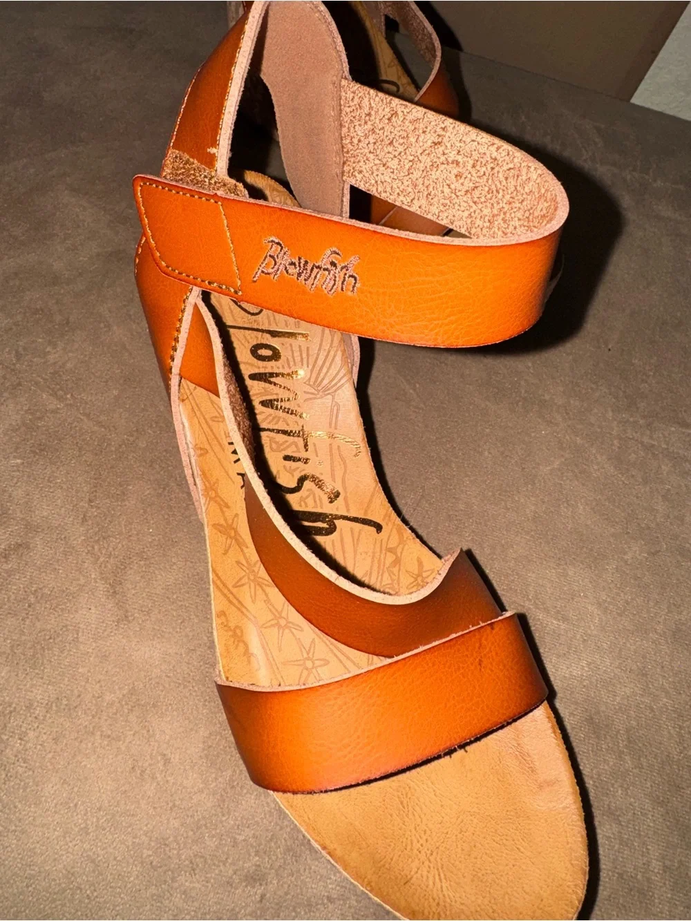 Blowfish Tan/Brown Leather Cross-Strap Wedge Sandals